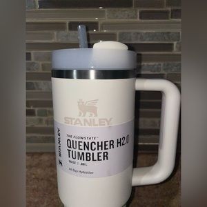 30oz Stanley Tumbler with Handle